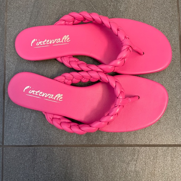 New without tags and never worn pink L’intervalle sandals - Picture 2 of 4